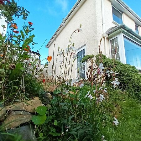 Sunrise! ~ 2 Bedrooms, Garden, Parking, Sea Views St Ives Kültér fotó